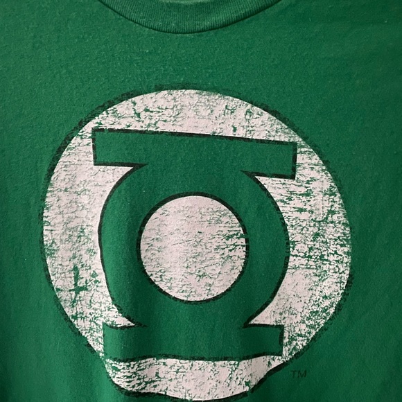 Green Lantern T-Shirt - Picture 2 of 3